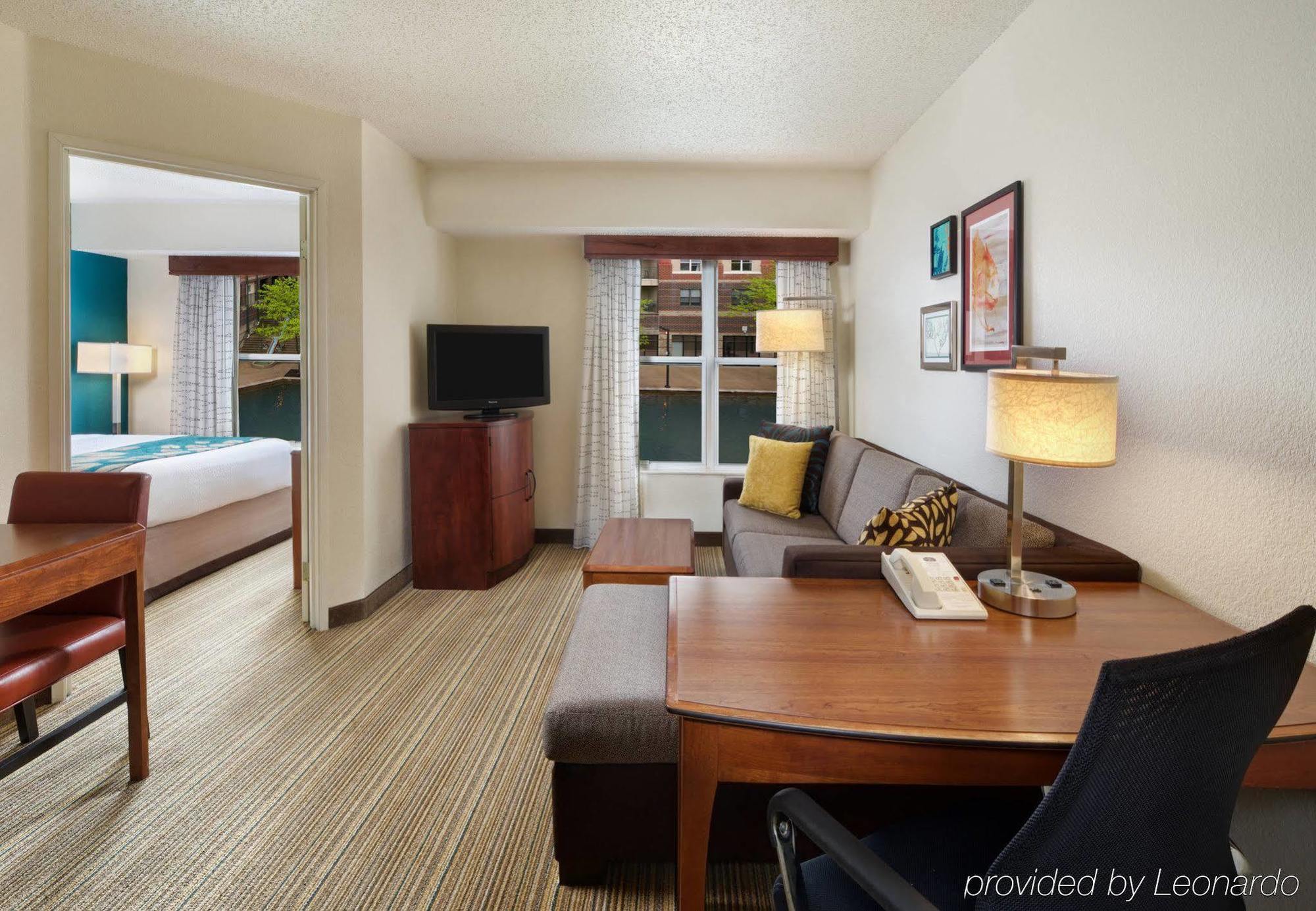 Residence Inn Indianapolis Downtown On The Canal Luaran gambar
